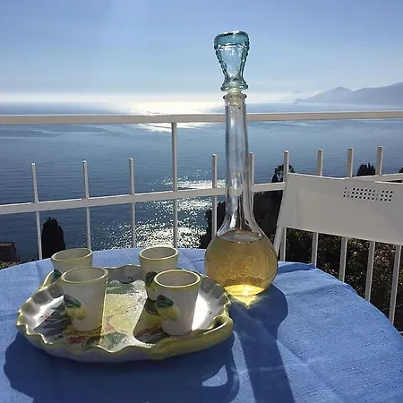Sleeps 4 Air Con Wifi Praiano