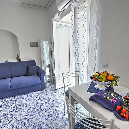 Sleeps 4 Air Con Wifi Villa *